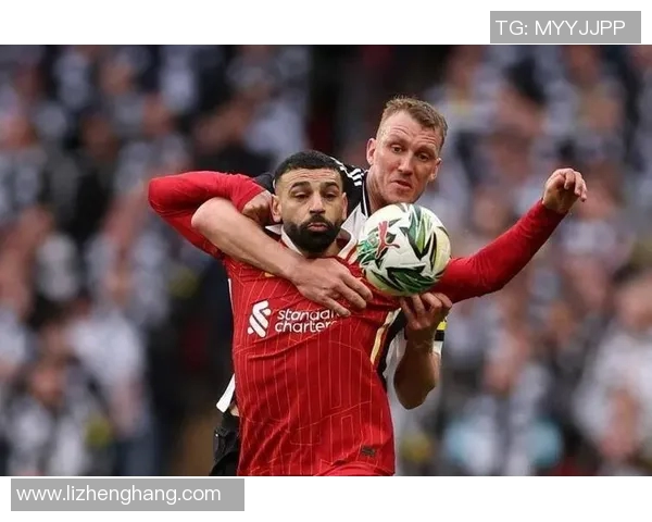 英超联赛悬念升温!曼联逆袭夺冠希望重燃,利物浦阿森纳争议纷呈 英超联赛悬念升温!曼联逆袭夺冠希望重燃,利物浦阿森纳争议纷呈